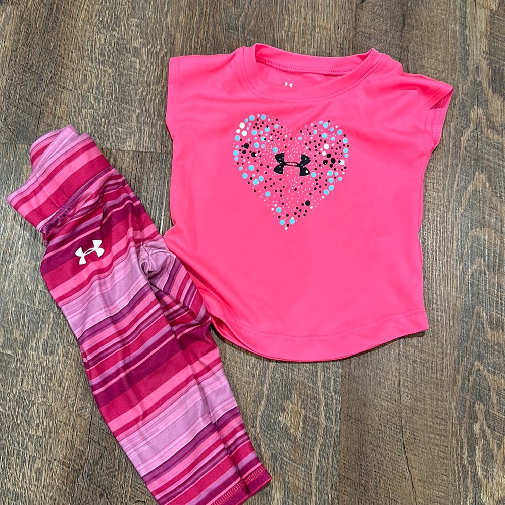 Under Armour clothing set girls. Sizes 12 and 18 months (see descript for sizes)